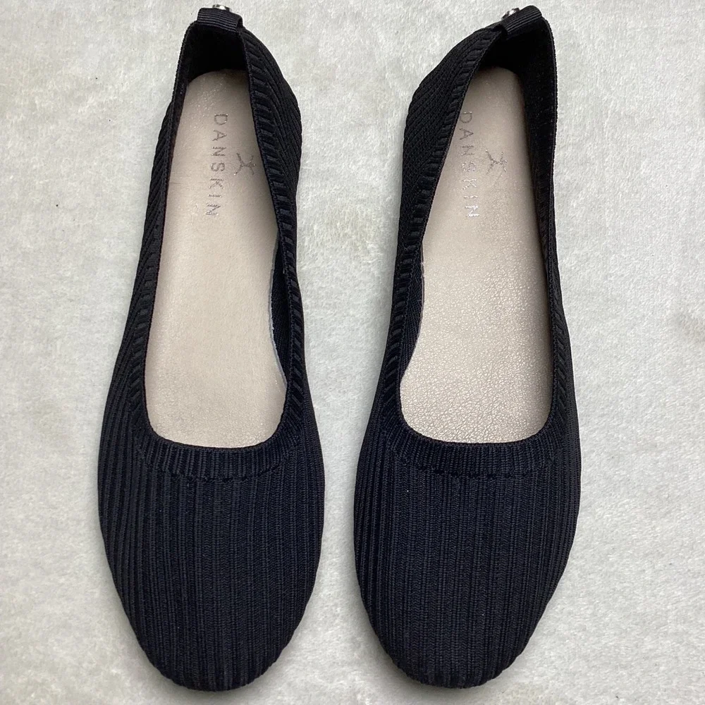 Danskin Hope Black Ribbed Knit Ballet Flats Vegan Slip On Shoes Women's 8.5